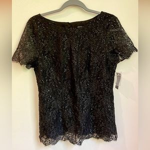 Velvet by Graham and Spencer NWT black lace short sleeve top size M